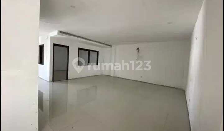 Gedung di Daerah Gatot Subrotococok untuk Kantor/Cafe Klinik,Dll