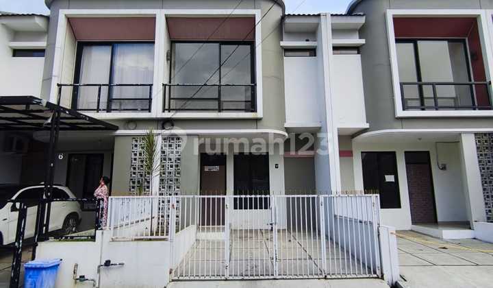 Rumah di Gland Ciwastra Park Cluster Pinus