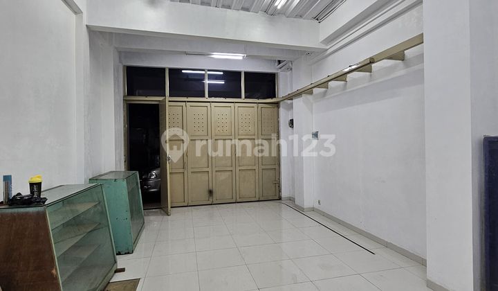 For Sale: 4-Story Ruko in Pagarsih with Elevator, New Building, Karaoke Room