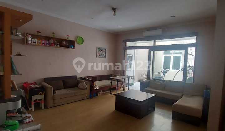Di Jual Rumah Siap Huni di Taman Sakura Di Jual Rumah Siap Huni di Taman Sakura