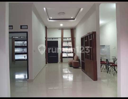 Rumah Siap Huni di Sayap Taman Kopo Indah