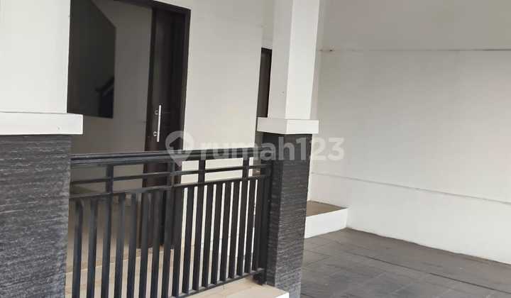 For Rent 3-Story House*Sayap Margahayu Soekarno Hattarooftop 2