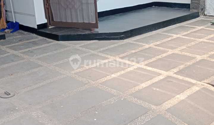 Comfortable Ready-to-Occupy House in Taman Kopo Indah