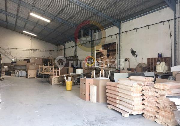 Gudang di Kawasan Industri Gatot Subroto Semarang