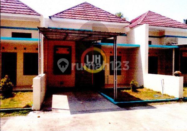 Rumah di PERUM GRAHA SEDAYU REGENCY ~ GENUK Semarang 1