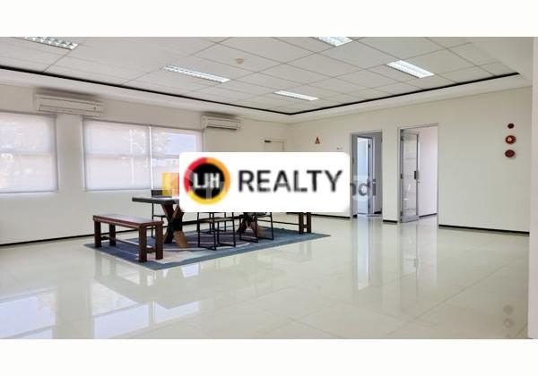 Gudang ex Showroom dan Kantor di Marina Semarang 1