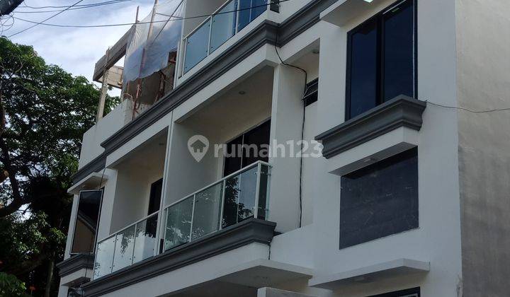 Rumah Murah 2 Lantai di Cipinang, Akses 2 Mobil, Dekat Stasiun 2