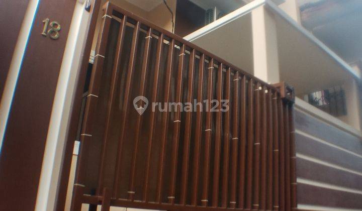 Rumah Mangga Besar 2 Lantai Full Furnished Luas Tanah 50 M2  2