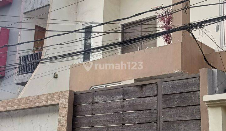 Rumah 3 Lantai Full Furnished Luas Tanah 120m  2