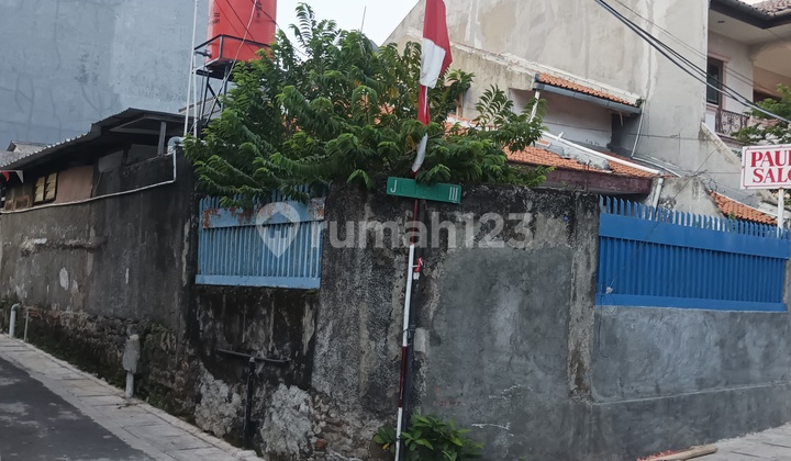 Rumah Kebayoran Baru Murah Pinggir Jalan
