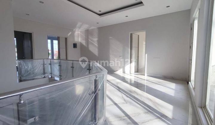 New Kertajaya Indah Minimalis Dengan Kolam Renang Kualitas Bagus 2