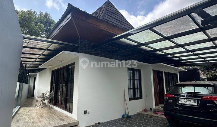 Rumah Cantik Tanah Luas Jalan Damai Full Furnished 1