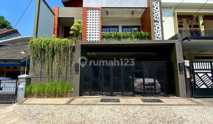 Rumah Mewah 3 Lantai Dekat Jogjabay 10 Menit Ke Pusat Jogja 2