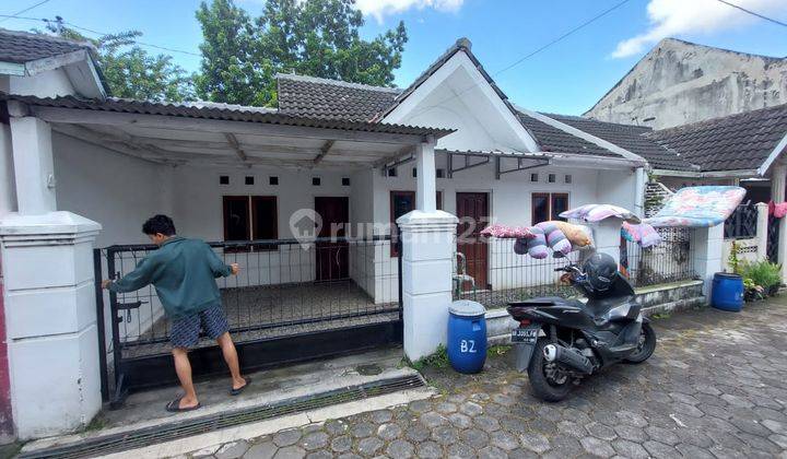 Rumah dalam perumahan dekat pln gedongkuning di Jl gedongkuning 1