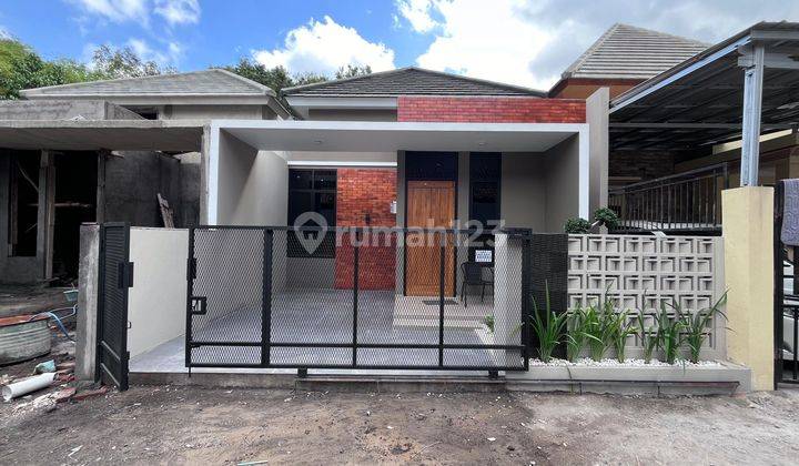 Rumah Estetik Dekat Sd Model Wedomartani Sleman 1