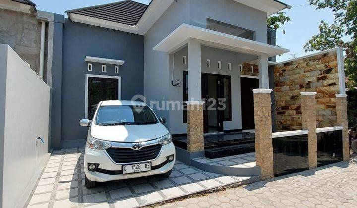 Rumah Baru Mewah Modern Wedomartani Dekat Tengkleng Gajah
 2