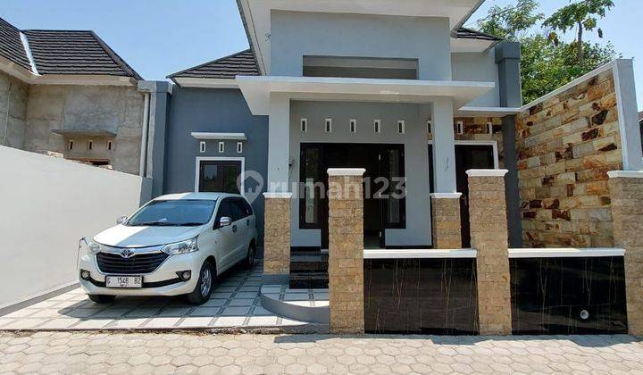 Rumah Baru Mewah Modern Wedomartani Dekat Tengkleng Gajah
 1