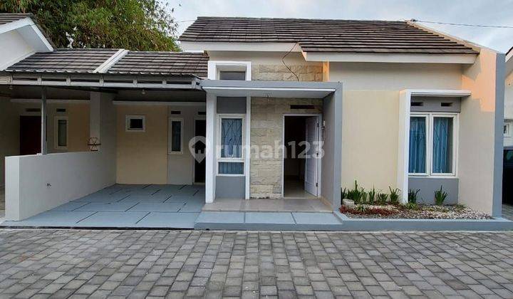 Rumah Cantik Minimalis Dekat Giwangan Dalam Perum 1