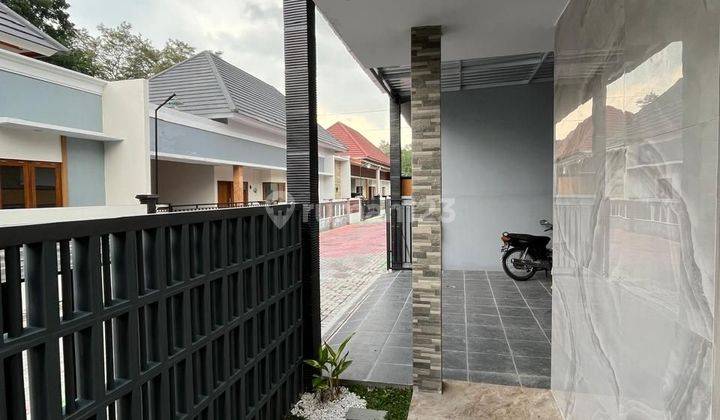 Rumah Mewah Limasan Jalan Kaliurang Km 13 Sleman 2