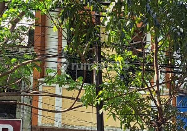 Ruko Siap Pakai di Mt Haryono 1