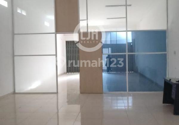 Ruko Siap Pakai di Jalan Imam Bonjol 2