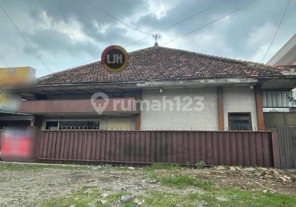 Rumah cocok untuk usaha di jalan Brigjend Katamso 1