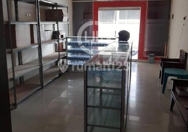 Ruko Bagus di Jalan Soekarno Hatta 1