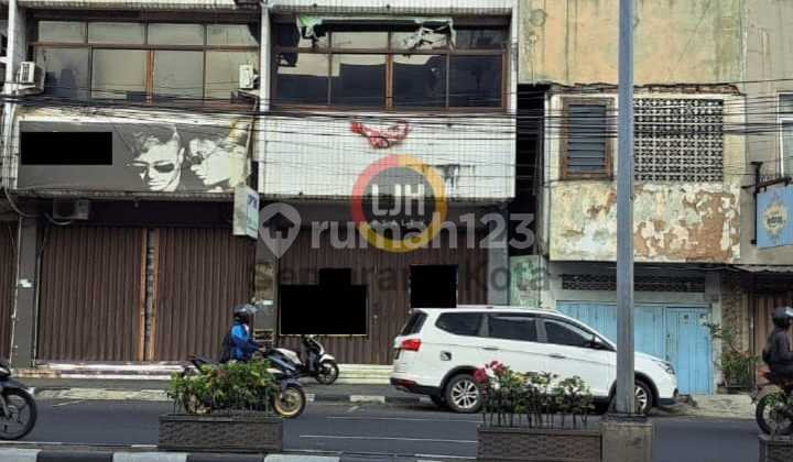 Ruko siap pakai di MT Haryono 1