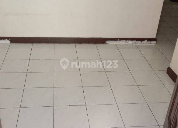 Rumah Kontrakan 2 Lantai Unfurnish 3 Kamar Daan Mogot Barurumah Kontrakan 2 Lantai Unfurnish 3 Kamar Daan Mogot Baru 2