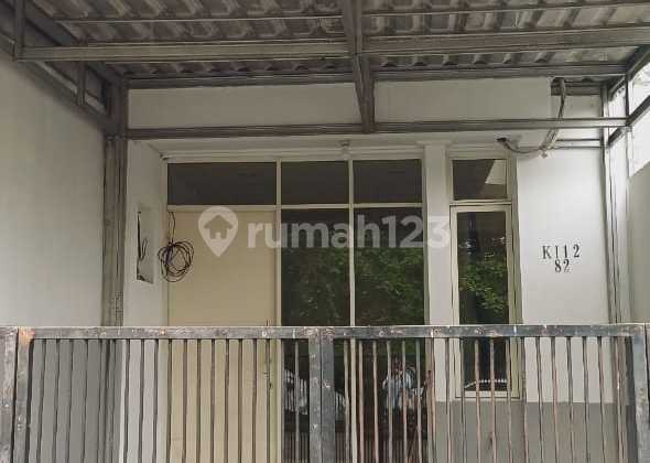 Beautiful Ready-to-Occupy Affordable Strategic 3-Story House in Katamaran PIK Beautiful Ready-to-Occupy Affordable Strategic 3-Story House in Katamaran PIK