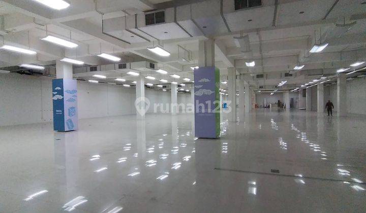 Gedung Standar Mall Siap Pakai Lokasi Pusat Kota  2