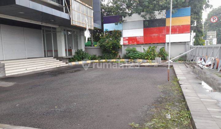 Gedung Mall Siap Pakai Dipusat Kota Cirebon 2