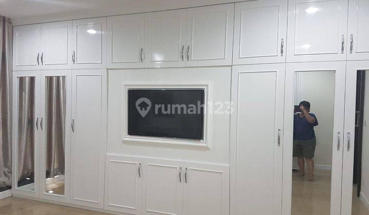 Disewakan Apartemen Dengan 3 Kamar Full Furnish 2