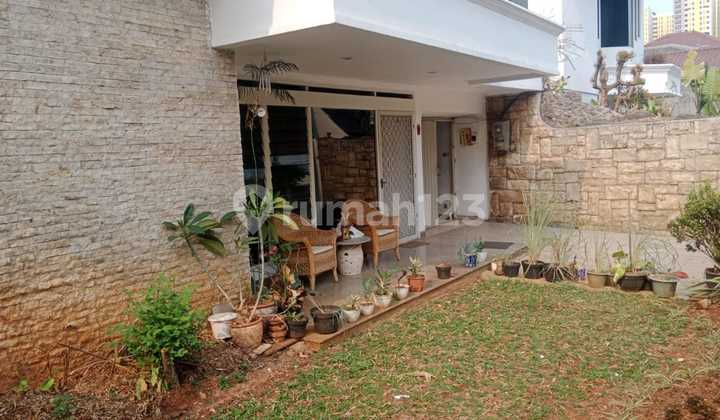 Rumah Sangat Strategis di Kuningan Full Furnish Dijual 2