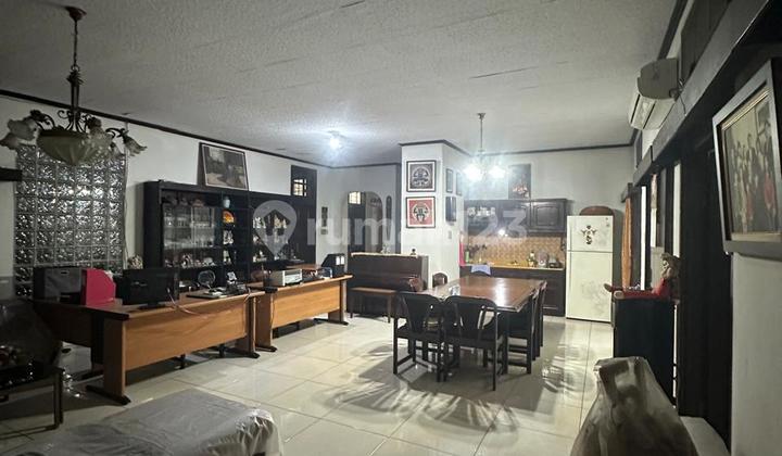 Dijual Rumah Tua di Kemanggisan Layak Pakai 2