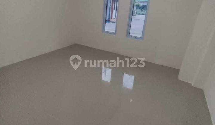 For Sale 2-Story Boarding House in Legenda