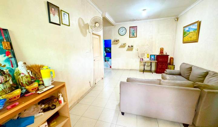 For Quick Sale 2-Story Semi-Furnished House in Everfresh Mitra Raya 2