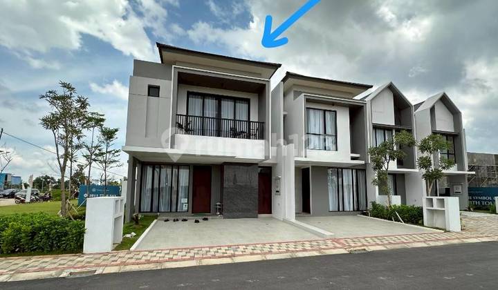 For Sale 2.5-Story House Garden Avenue Hook Fully Renovated For Sale 2.5-Story House Garden Avenue Hook Fully Renovated