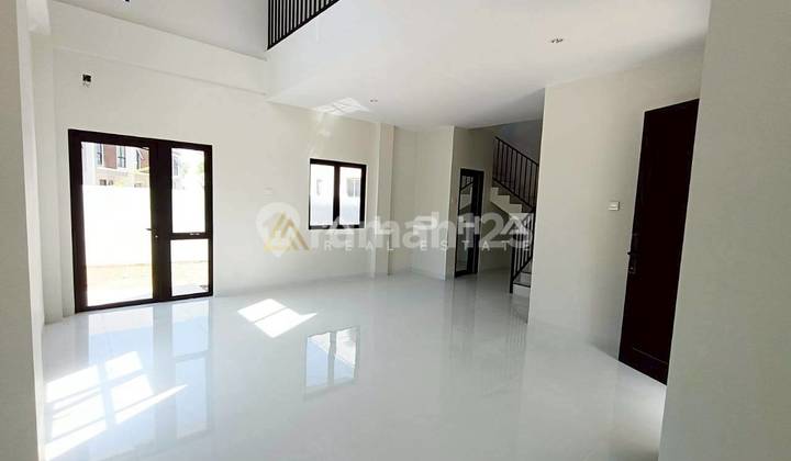 Quick Sale 3-Story Diamond Pavillion Hook House in Batam Center 2