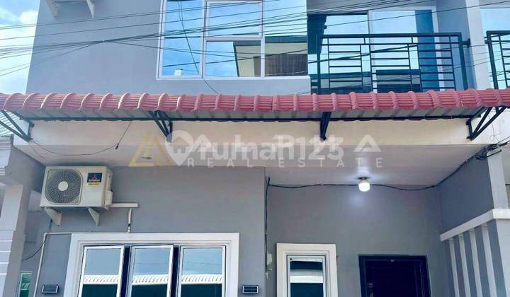 Dijual Cepat Rumah Furnished 2 Lantai di Permata Baloi Dijual Cepat Rumah Furnished 2 Lantai di Permata Baloi