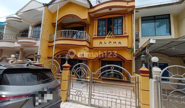 Disewakan Rumah 2.5 Lantai Baloi Mas Hadap Utara