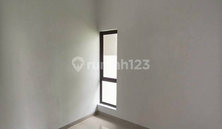 Disewakan Rumah 2 Lantai Hook tengah di Central Hills cluster Hills View, Batam Center Disewakan Rumah 2 Lantai Hook tengah di Central Hills cluster Hills View, Batam Center