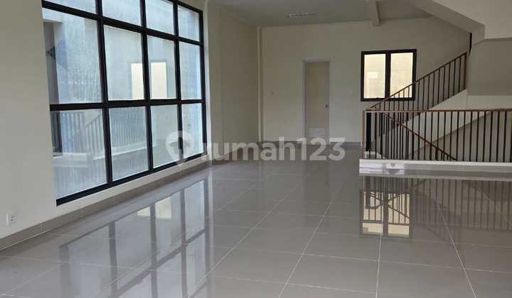 For Rent: 2.5-Story Shop House in Gading Serpong Tangerang Downtown Drive, Excellent, Ready for Business, Rio 2