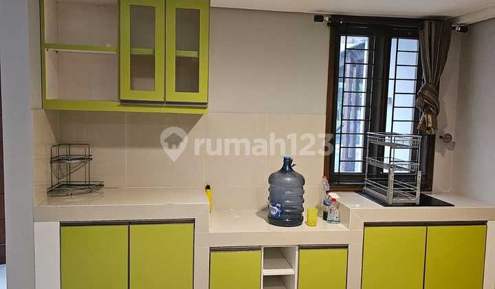 Di Sewa Rumah Murah Bagus Sekali 3 Lantai Sutera Kirana Alam Sutera Tangerang Furnished Siap Huni 2