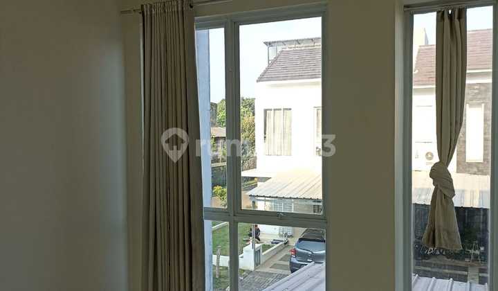 For Rent 2-Story House Ayanna Graha Raya South Tangerang Nice Ready to Occupancy Yan