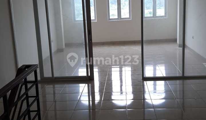 For Rent 2-Story House Citra Garden Bintaro South Jakarta Good Condition Ready to Occupy. 2