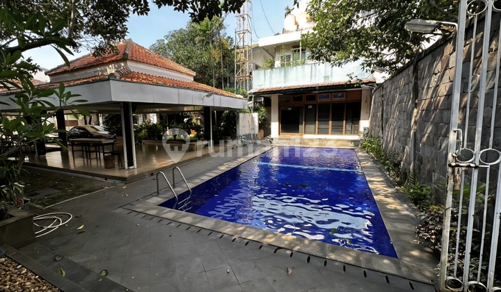 Dijual Rumah Duri Raya Jakarta Barat hitung Tanah Unfurnished Pinggir jalan Raya lokasi Strategis