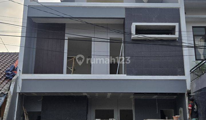 Dijual Rumah Baru murah 3 Lantai Villa MElati Mas Serpong Tangerang Selatan Siap Huni bangunan Mandiri yoy 1