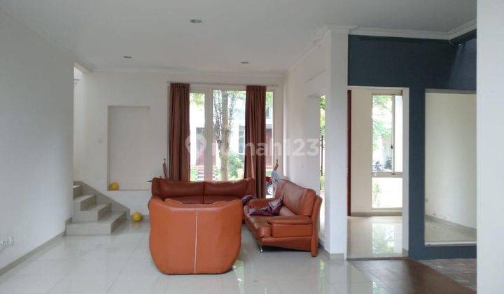 Disewa Rumah 2 Lantai Cluster Sutera Pelangi Alam Sutera Tangerang Bagus Siap Huni Semi Furnished  1