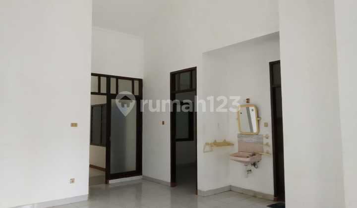 For Rent: A beautiful, ready-to-occupy house in Sutera Gardenia, Alam Sutera, Tangerang. 2